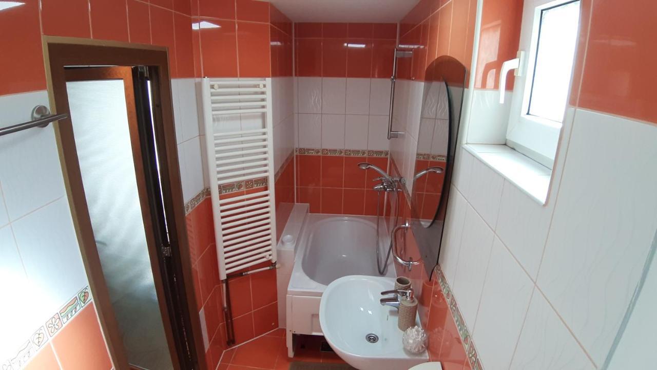 Casa Ultracentral Suceava Villa Esterno foto