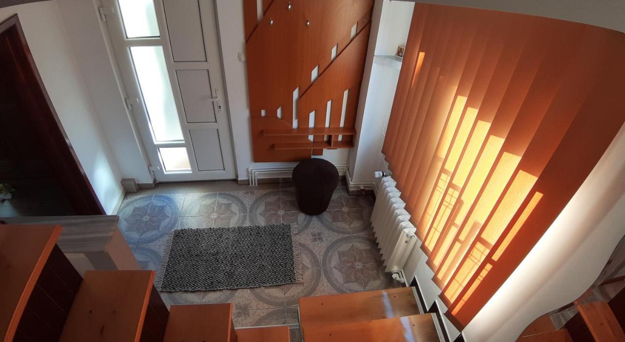 Casa Ultracentral Suceava Villa Esterno foto